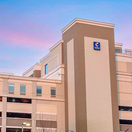Comfort Inn & Suites Newark Liberty International Airport Экстерьер фото